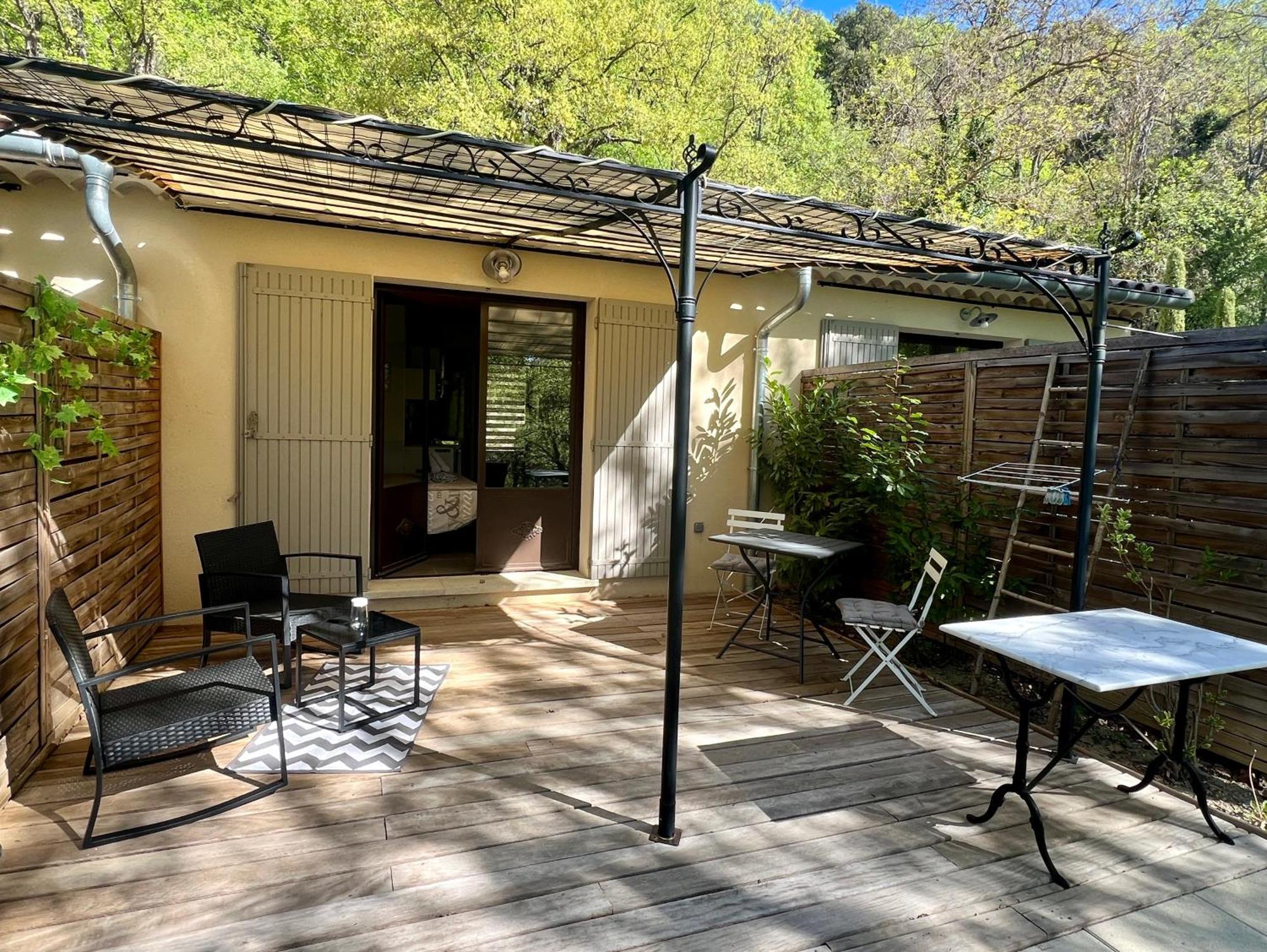 Gite Nature En Luberon Céreste Exteriér fotografie